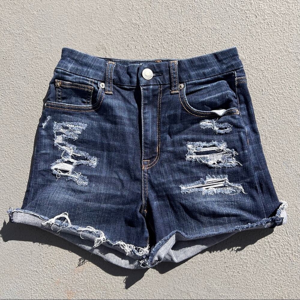 AEO American Eagle next level stretch curvy high-rise Shortie jean shorts Size 2